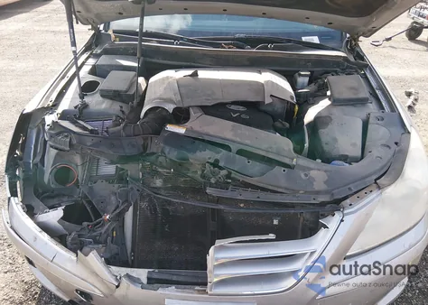 2010 Hyundai Genesis 3.8 z USA, uszkodzony, nr VIN KMHGC4DEXAU070503